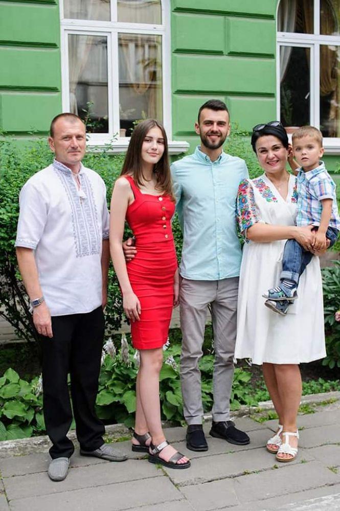 Новини Тернополя - фото з Аромостиліст Надія Шевчук: «Треба знайти ті парфуми, які роблять вас щасливими» Аромостиліст Надія Шевчук: «Треба знайти ті парфуми, які роблять вас щасливими», фото №3 на сайті 20minut.ua