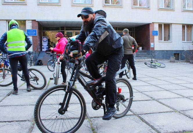 Новини Вінниці - фото з Вінницькі студенти влаштували велозаїзд до Дня спорту (ФОТО, ГІФКИ) Вінницькі студенти влаштували велозаїзд до Дня спорту (ФОТО, ГІФКИ), фото №6 на сайті 20minut.ua
