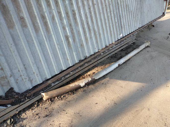 Новини Тернополя - фото з На Бережанській водій врізався в зупинку транспорту На Бережанській водій врізався в зупинку транспорту, фото №2 на сайті 20minut.ua