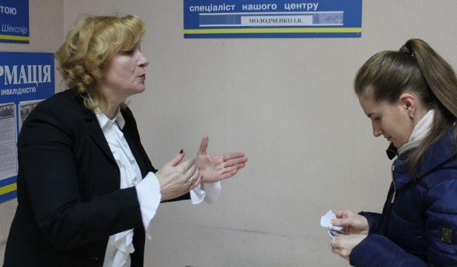 Новини Вінниці - фото з «Без паспорта ви – раб!» Як не потрапити в пастку, коли Їдете працювати за кордон «Без паспорта ви – раб!» Як не потрапити в пастку, коли Їдете працювати за кордон, фото №7 на сайті 20minut.ua