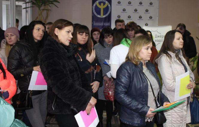 Новини Вінниці - фото з «Без паспорта ви – раб!» Як не потрапити в пастку, коли Їдете працювати за кордон «Без паспорта ви – раб!» Як не потрапити в пастку, коли Їдете працювати за кордон, фото №4 на сайті 20minut.ua