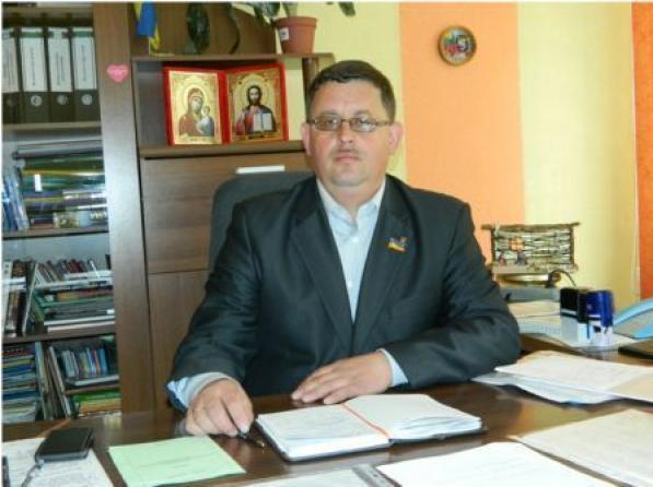 Хмельницькі школярки побили 14-річну дівчину та виклали відео у Facebook. Вони вже в поліції, фото №2 на сайті vsim.ua