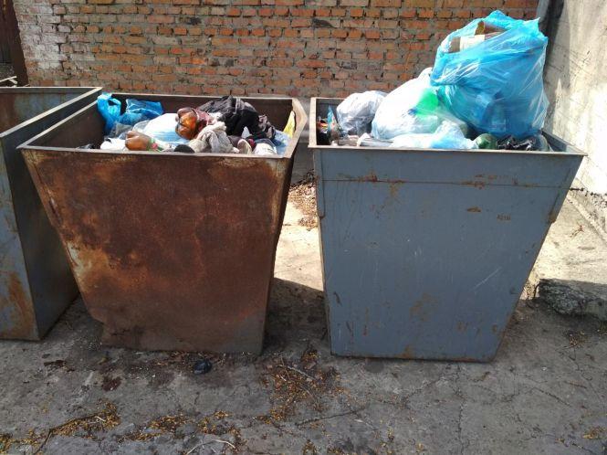 Новини Козятина - фото з Козятинські школи вийшли на суботник Козятинські школи вийшли на суботник, фото №3 на сайті 20minut.ua