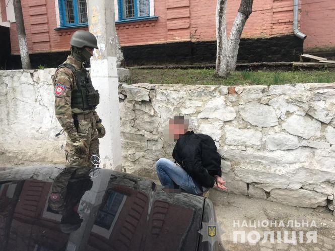 Бандити на Lexus, Nissan та Mercedes вкрали в іноземця авто та вимагали гроші, фото №2 на сайті 20minut.ua