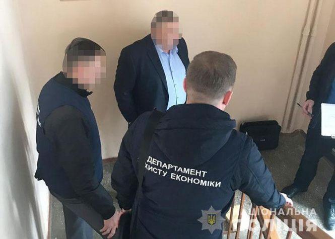 Новини Вінниці - фото з Хабарник з облдержадміністрації. Хто він, за що взяв хабар та скільки Хабарник з облдержадміністрації. Хто він, за що взяв хабар та скільки, фото №1 на сайті 20minut.ua