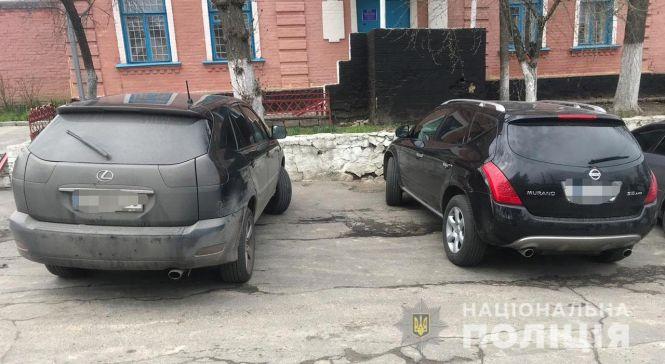 Бандити на Lexus, Nissan та Mercedes вкрали в іноземця авто та вимагали гроші, фото №1 на сайті 20minut.ua