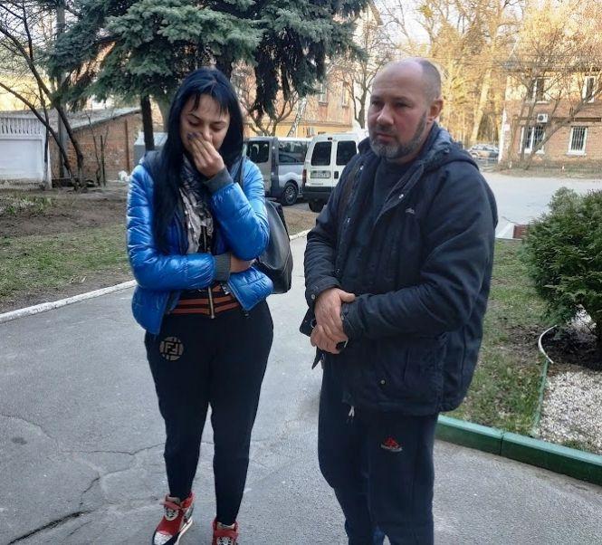 Новини Вінниці - фото з «Батько захлинувся у власній крові». Невідомі деталі грабежу зі спаленням тіл в хаті на Старому Місті «Батько захлинувся у власній крові». Невідомі деталі грабежу зі спаленням тіл в хаті на Старому Місті, фото №1 на сайті 20minut.ua