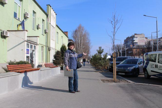 «Старим важко подолати ці 100 метрів» Чому забрали зупинку на Замостянській, фото №1 на сайті 20minut.ua