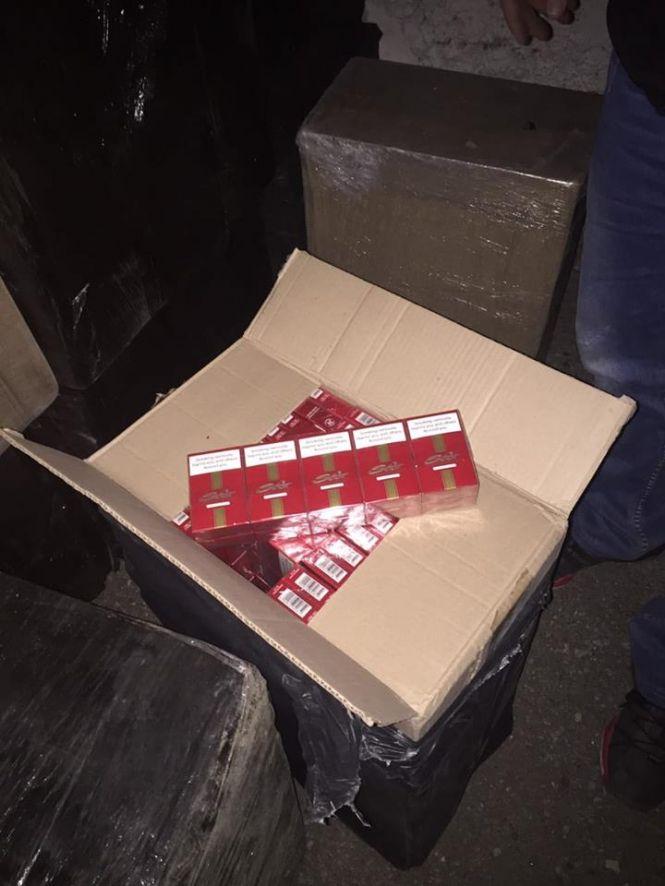 Новини Хмельницького - фото з У хмельничанки конфіскували нелегальних сигарет на  півтора мільйона гривень У хмельничанки конфіскували нелегальних сигарет на  півтора мільйона гривень, фото №3 на сайті vsim.ua