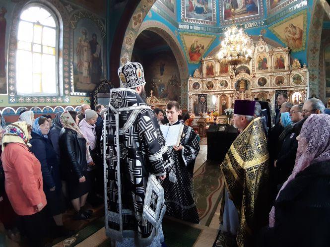 Новини Козятина - фото з Церковні війни: як козятинчани борються за єдину церкву (Оновлено + відео) Церковні війни: як козятинчани борються за єдину церкву (Оновлено + відео), фото №13 на сайті 20minut.ua