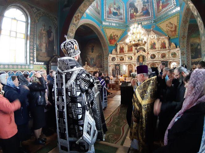 Новини Козятина - фото з Церковні війни: як козятинчани борються за єдину церкву (Оновлено + відео) Церковні війни: як козятинчани борються за єдину церкву (Оновлено + відео), фото №12 на сайті 20minut.ua