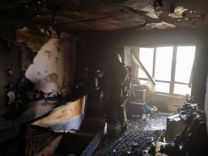 На вулиці Миколи Гордійчука вогонь знищив квартиру, фото №1 на сайті 20minut.ua