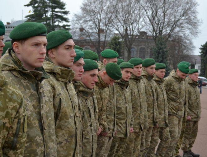 У Хмельницькому попрощалися із Миколою Неживим, який загинув на Сході, фото №4 на сайті vsim.ua