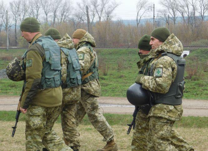 Як бійці з фронту стали “учнями” на хмельницькому полігоні прикордонників (ФОТО, ВІДЕО), фото №5 на сайті vsim.ua