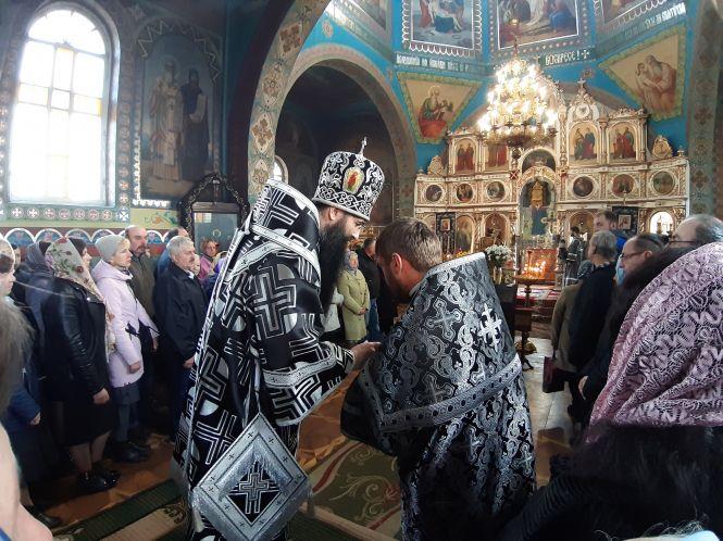 Новини Козятина - фото з Церковні війни: як козятинчани борються за єдину церкву (Оновлено + відео) Церковні війни: як козятинчани борються за єдину церкву (Оновлено + відео), фото №14 на сайті 20minut.ua