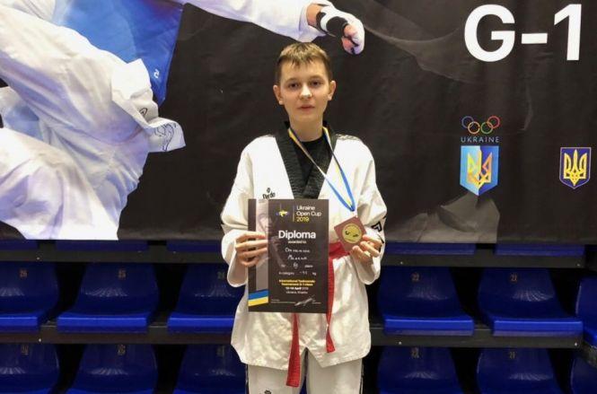 Хмельницькі тхеквондисти завоювали нагороди у Харкові, фото №1 на сайті vsim.ua