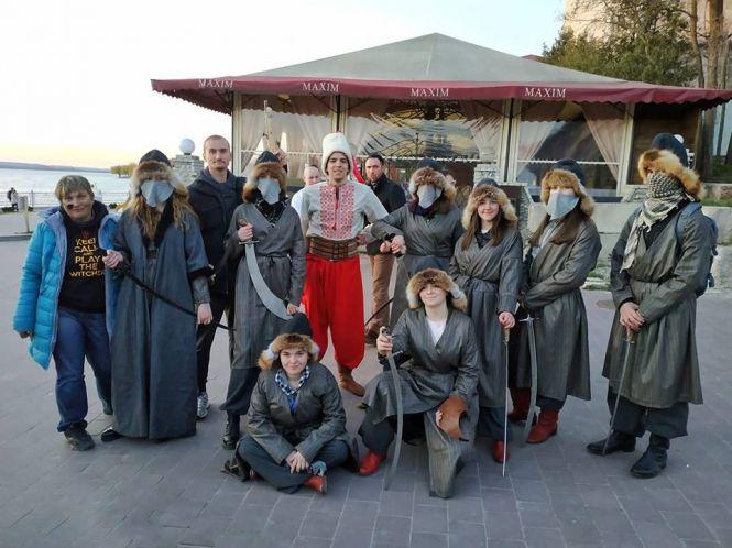 Новини Тернополя - фото з "Вбивство" на Набережній і таємний орден: у Тернополі відбулась незвична екскурсія "Вбивство" на Набережній і таємний орден: у Тернополі відбулась незвична екскурсія, фото №1 на сайті 20minut.ua