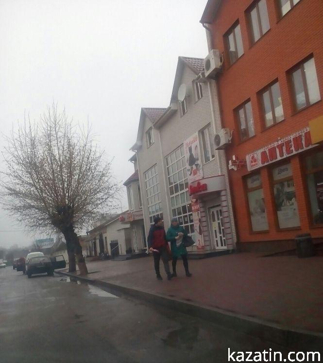 Новини Козятина - фото з Козятинщина 16 квітня: калюжі та ввімкнені ліхтарі посеред дня Козятинщина 16 квітня: калюжі та ввімкнені ліхтарі посеред дня, фото №4 на сайті 20minut.ua