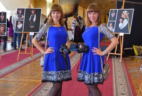 Новини Хмельницького - фото з “Це наша фішка”: в чому особливість хмельницьких двійнят Тетяни та Олени “Це наша фішка”: в чому особливість хмельницьких двійнят Тетяни та Олени, фото №8 на сайті vsim.ua