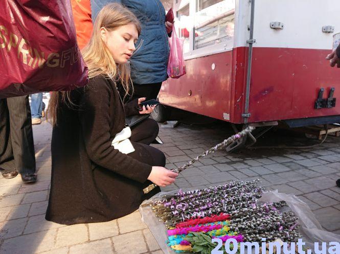 Фото дня: вербу на свято продають від 2 до 50 гривень, фото №3 на сайті 20minut.ua