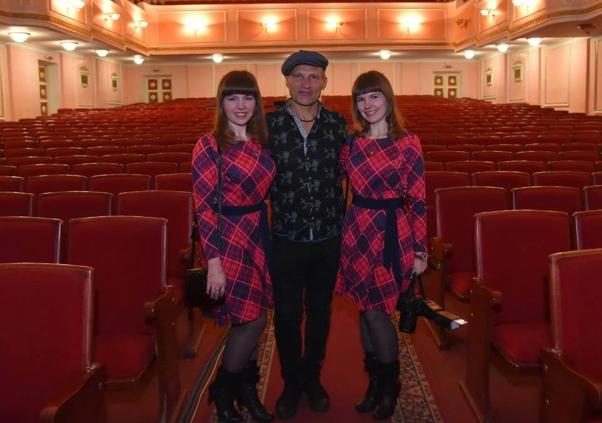 Новини Хмельницького - фото з “Це наша фішка”: в чому особливість хмельницьких двійнят Тетяни та Олени “Це наша фішка”: в чому особливість хмельницьких двійнят Тетяни та Олени, фото №13 на сайті vsim.ua