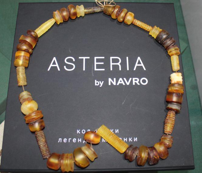 Новини Вінниці - фото з «Щоб Вінниця світила, як зірка Астерія». Ющенко вручив музею копію бурштинового намиста «Щоб Вінниця світила, як зірка Астерія». Ющенко вручив музею копію бурштинового намиста, фото №3 на сайті 20minut.ua