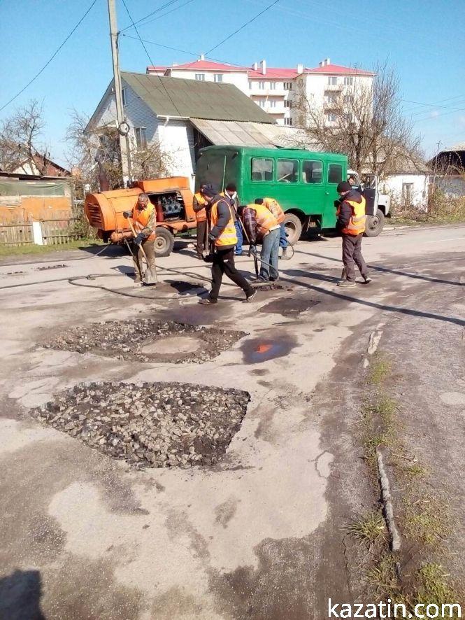 Фото дня: ремонтують вулицю Стуса, фото №2 на сайті 20minut.ua