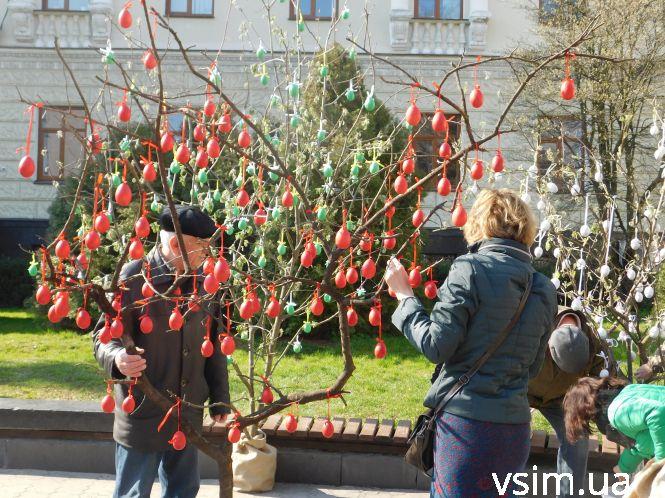 На майдані Незалежності облаштовують нову фотозону, фото №5 на сайті vsim.ua