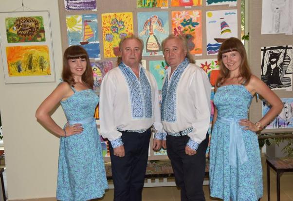 Новини Хмельницького - фото з “Це наша фішка”: в чому особливість хмельницьких двійнят Тетяни та Олени “Це наша фішка”: в чому особливість хмельницьких двійнят Тетяни та Олени, фото №10 на сайті vsim.ua