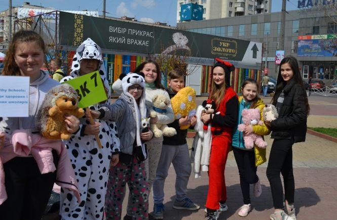 Новини Хмельницького - фото з Спайдермен і Пікачу: яким був забіг в піжамах у Хмельницькому Спайдермен і Пікачу: яким був забіг в піжамах у Хмельницькому, фото №3 на сайті vsim.ua