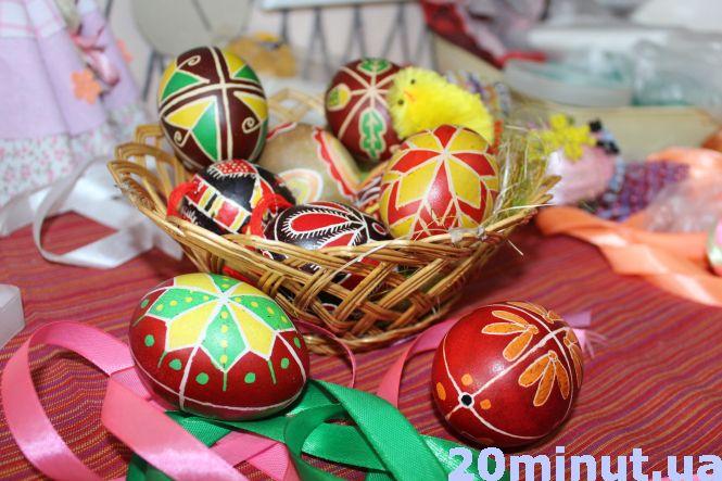 "Писанку треба малювати в хорошому настрої, тоді вона буде оберегом": які бувають і як малювати, фото №1 на сайті 20minut.ua