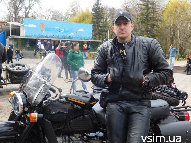 Під рев моторів хмельницькі байкери відкрили мотосезон, фото №4 на сайті vsim.ua