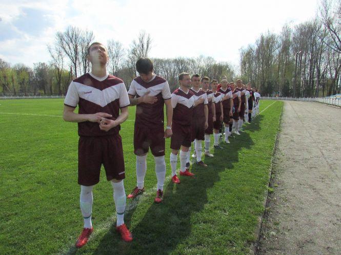 Після демобілізації з ООС Максим Пилипенко тепер стріляє ногами, фото №2 на сайті 20minut.ua