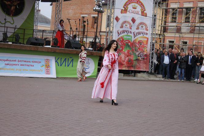 Фоторепортаж: відкриття туристичного сезону у Кам'янці-Подільському 2019, фото №14 на сайті 20minut.ua