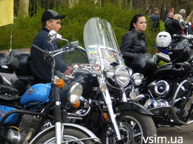 Під рев моторів хмельницькі байкери відкрили мотосезон, фото №8 на сайті vsim.ua
