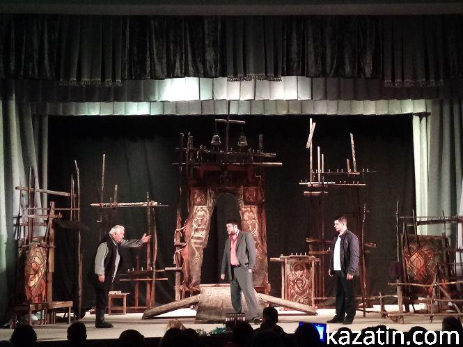 Новини Козятина - фото з Львів’яни привезли театр до Козятина Львів’яни привезли театр до Козятина, фото №5 на сайті 20minut.ua