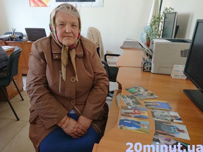 Новини Тернополя - фото з Тернополянка на виборах влаштувала показ вишиванок Тернополянка на виборах влаштувала показ вишиванок, фото №2 на сайті 20minut.ua