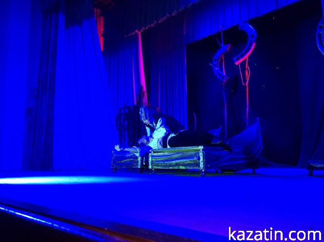 Новини Козятина - фото з Львів’яни привезли театр до Козятина Львів’яни привезли театр до Козятина, фото №2 на сайті 20minut.ua