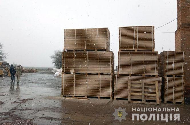 Новини Хмельницького - фото з "Схема на мільйон". На Хмельниччині посадовці незаконно розкрадали ліс "Схема на мільйон". На Хмельниччині посадовці незаконно розкрадали ліс, фото №3 на сайті vsim.ua