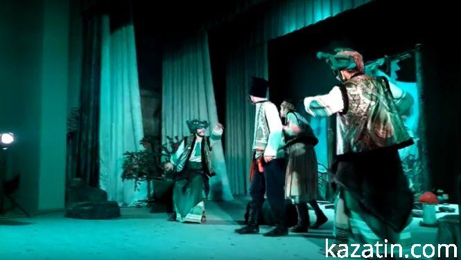 Новини Козятина - фото з Львів’яни привезли театр до Козятина Львів’яни привезли театр до Козятина, фото №3 на сайті 20minut.ua