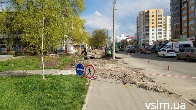 Новини Хмельницького - фото з На Зарічанській розширяють дорогу для перенесення зупинки На Зарічанській розширяють дорогу для перенесення зупинки, фото №1 на сайті vsim.ua