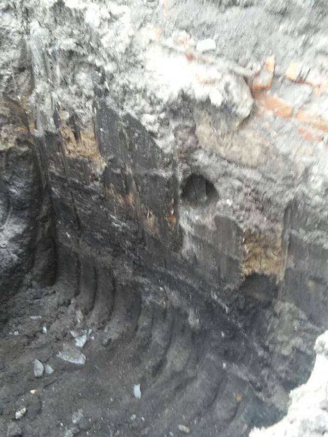 У Збаражі на території храму знайшли скарб: що буде зі знахідкою, фото №1 на сайті 20minut.ua