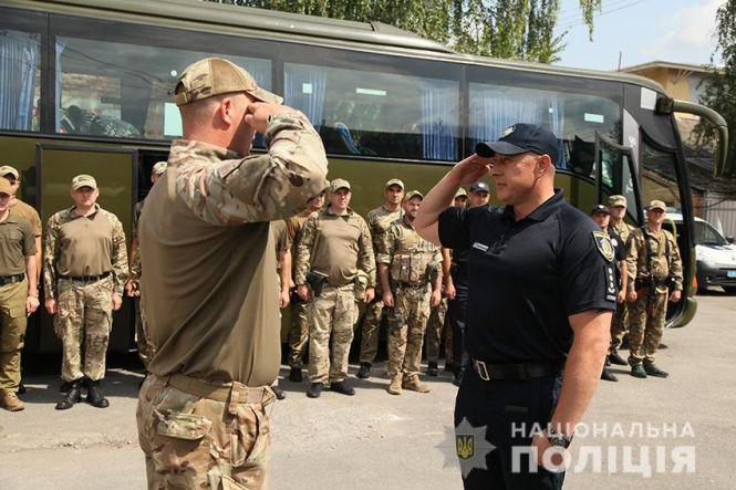 Хмельницькі поліцейські вчергове відправилися на Схід, фото №5 на сайті vsim.ua