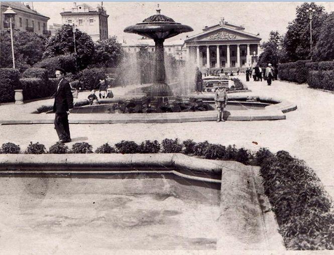 Згадуємо минуле: як виглядали фонтани Тернополя колись і тепер, фото №7 на сайті 20minut.ua