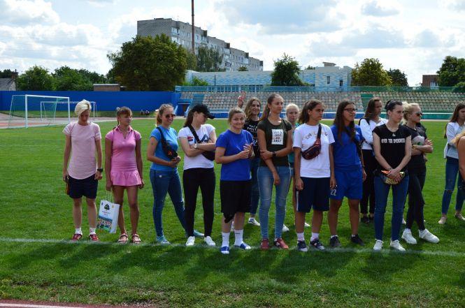 Новини Козятина - фото з Як зіграли махнівські футболістки на Всеукраїнському турнірі пам'яті Володимира Керносенка Як зіграли махнівські футболістки на Всеукраїнському турнірі пам'яті Володимира Керносенка, фото №2 на сайті 20minut.ua