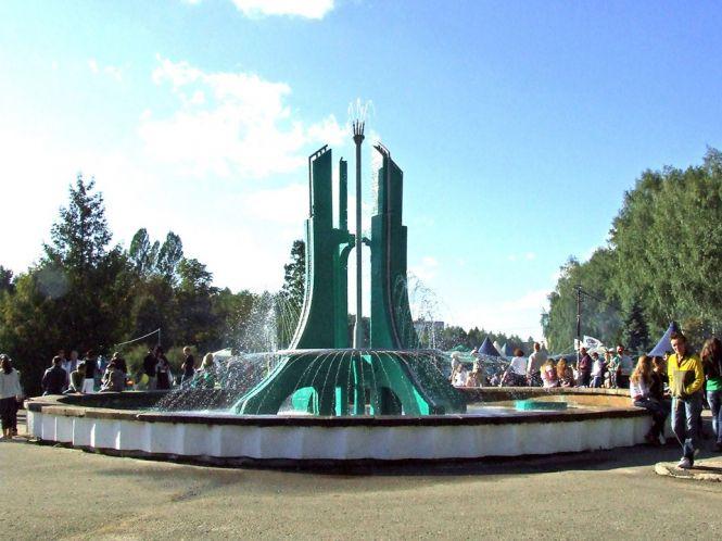 Згадуємо минуле: як виглядали фонтани Тернополя колись і тепер, фото №1 на сайті 20minut.ua