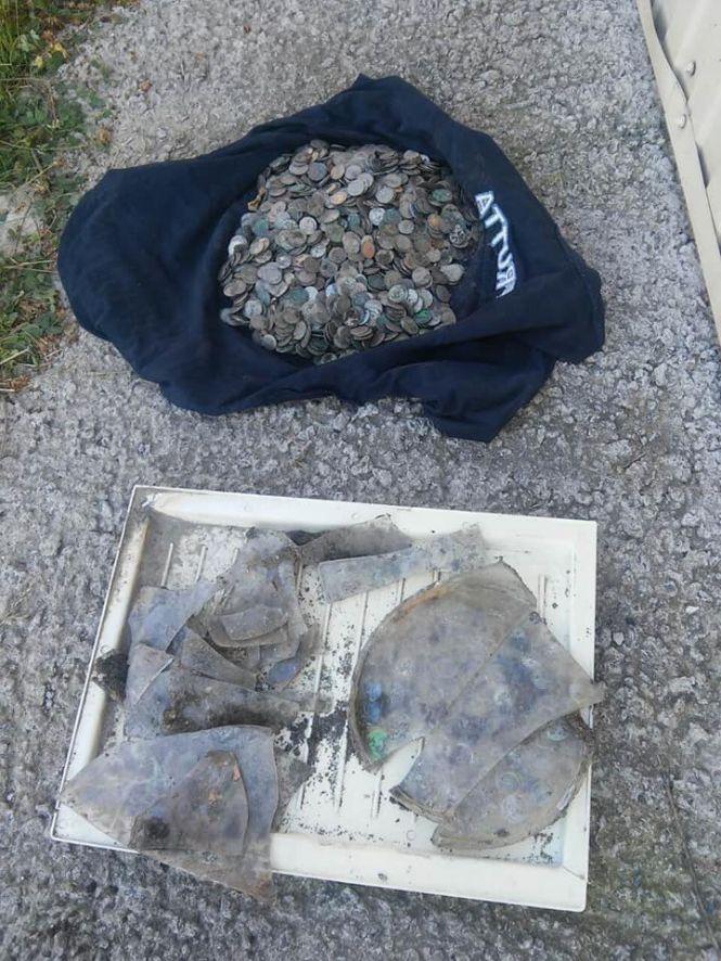 У Збаражі на території храму знайшли скарб: що буде зі знахідкою, фото №2 на сайті 20minut.ua