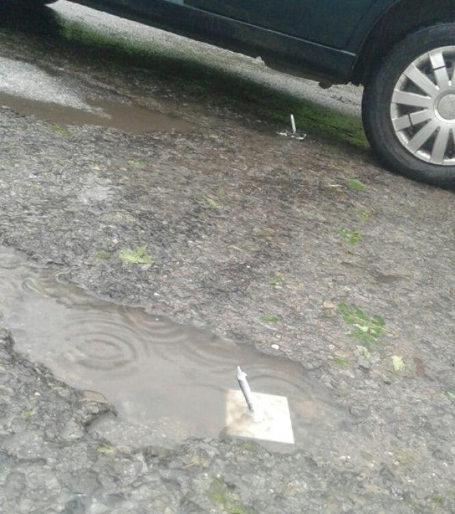 Новини Вінниці - фото з Шкодять водіям на об’їзній: під Вінницею знайшли розкидані по трасі металеві шипи Шкодять водіям на об’їзній: під Вінницею знайшли розкидані по трасі металеві шипи, фото №1 на сайті 20minut.ua
