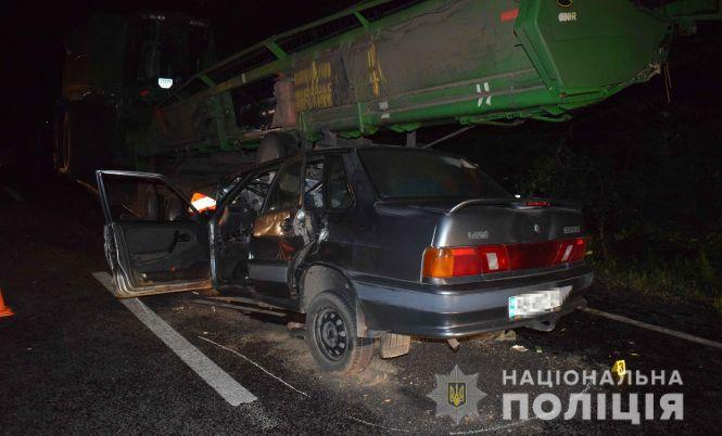 Новини Вінниці - фото з Біля Немирова водій на легковику врізався у вантажівку. Є загиблі та постраждалі Біля Немирова водій на легковику врізався у вантажівку. Є загиблі та постраждалі, фото №3 на сайті 20minut.ua