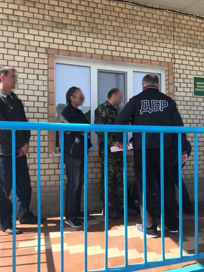 Новини Хмельницького - фото з На Хмельниччині інженера лісгоспу спіймали на отриманні хабара На Хмельниччині інженера лісгоспу спіймали на отриманні хабара, фото №2 на сайті vsim.ua